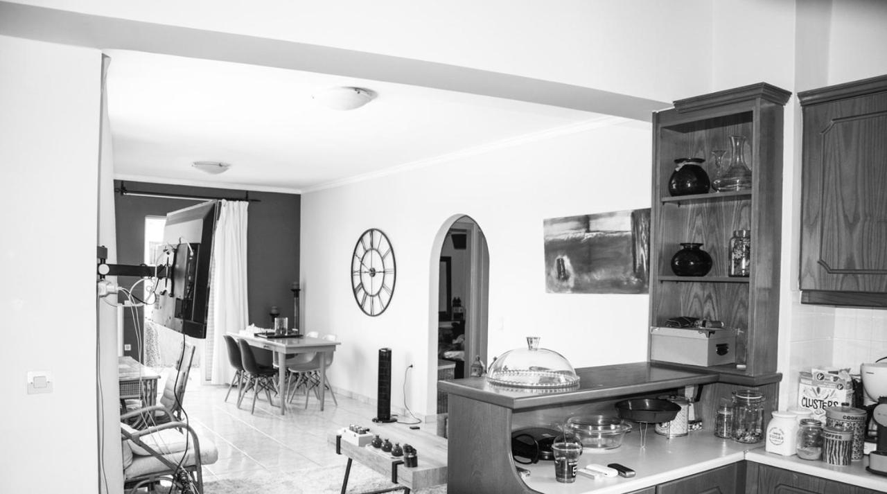 Thalassa Seaside Apartment La Canea Esterno foto